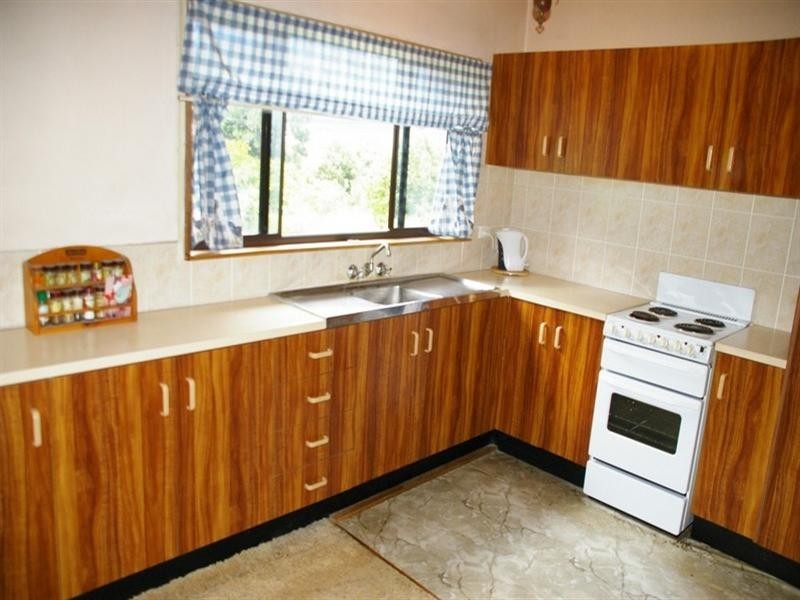 16 Nelson Street, Nana Glen NSW 2450