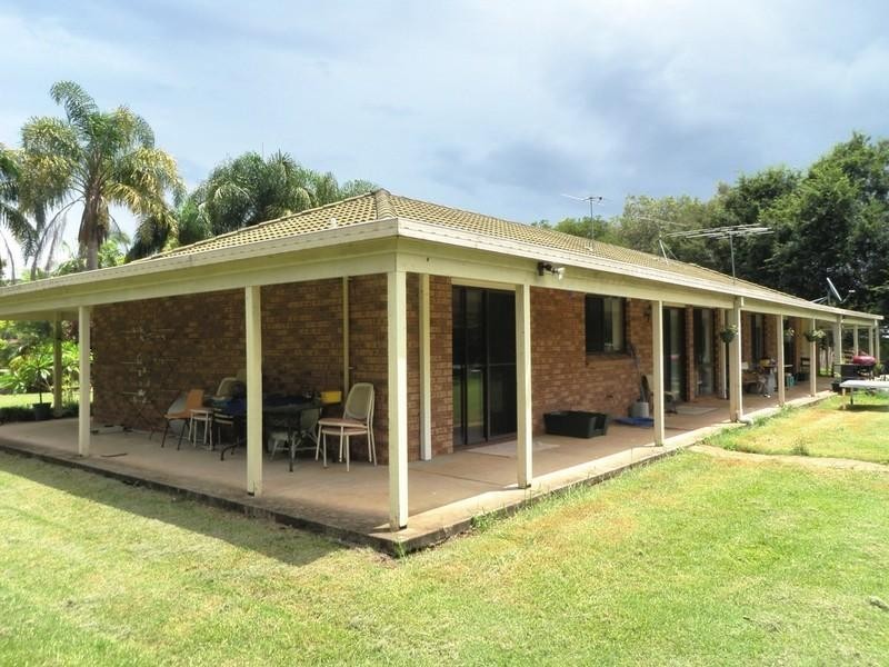 4 Forest Oak Drive, Bonville NSW 2441