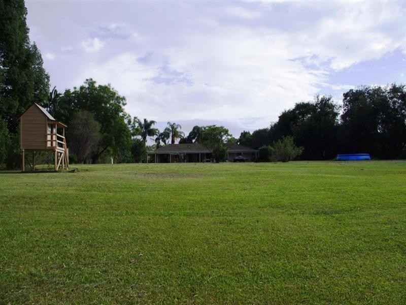 4 Forest Oak Drive, Bonville NSW 2441