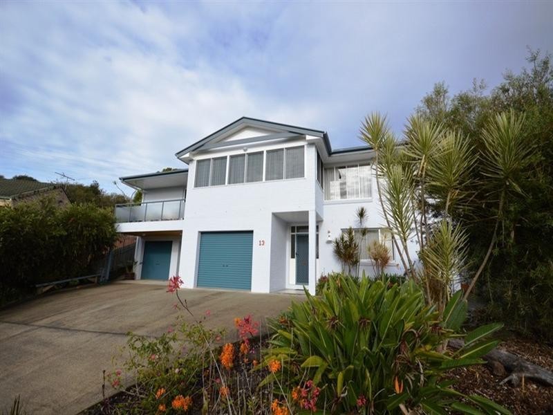 13 Woodland Hill Drive, Coffs Harbour NSW 2450