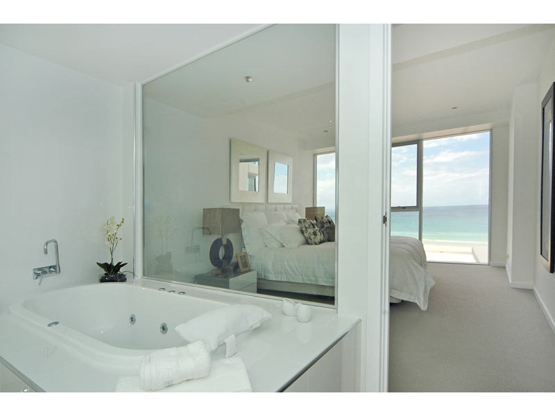 Coolangatta QLD 4225