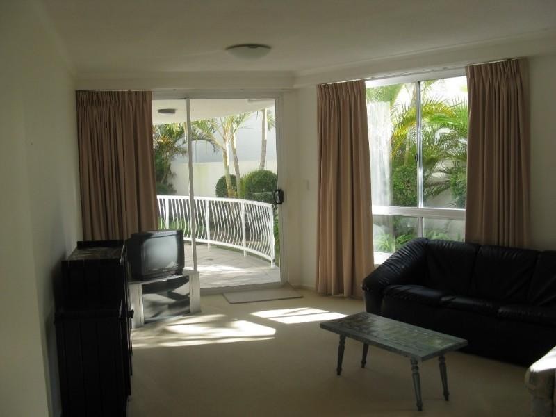 107/6 Douglas Street, Kirra QLD 4225