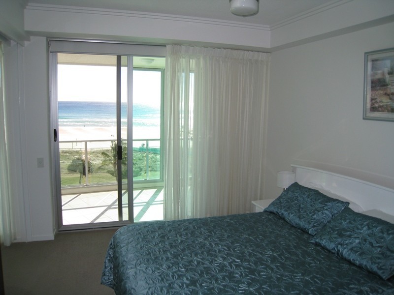 Coolangatta QLD 4225