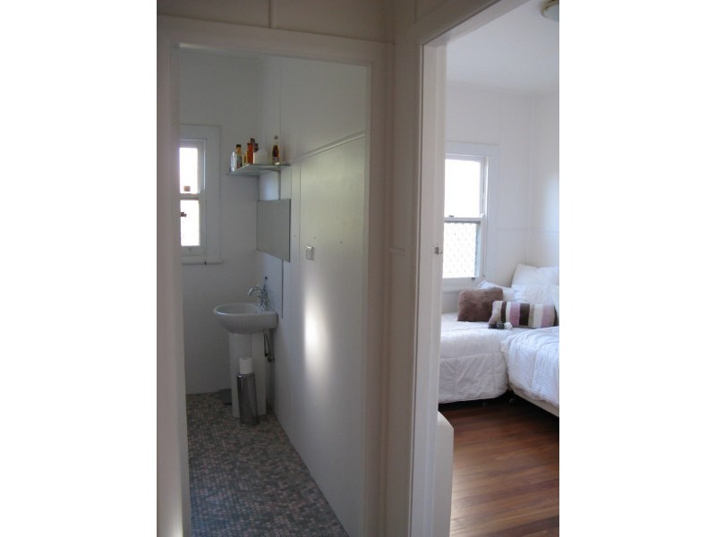 10 Haig Street, Coolangatta QLD 4225