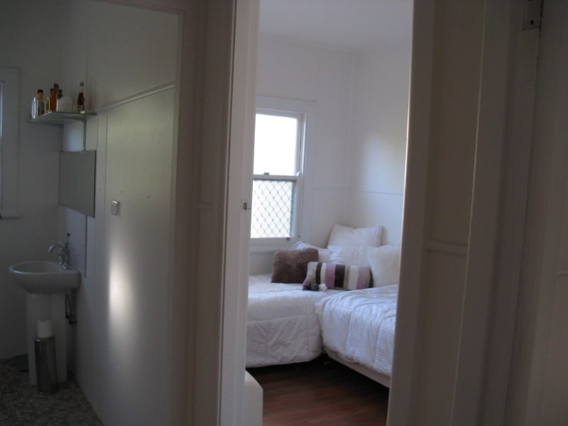 10 Haig Street, Coolangatta QLD 4225