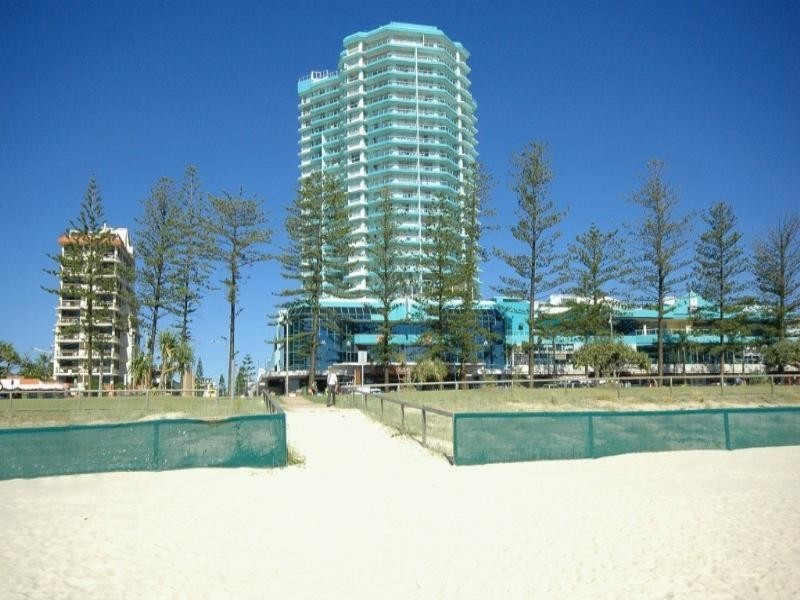 3/70 Marine Parade, Coolangatta QLD 4225