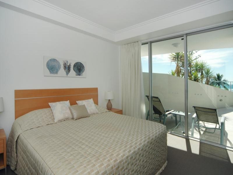 Coolangatta QLD 4225