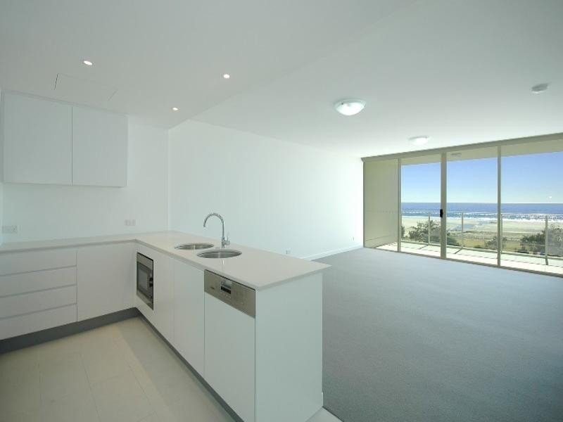 406/2 Creek Street, Kirra QLD 4225