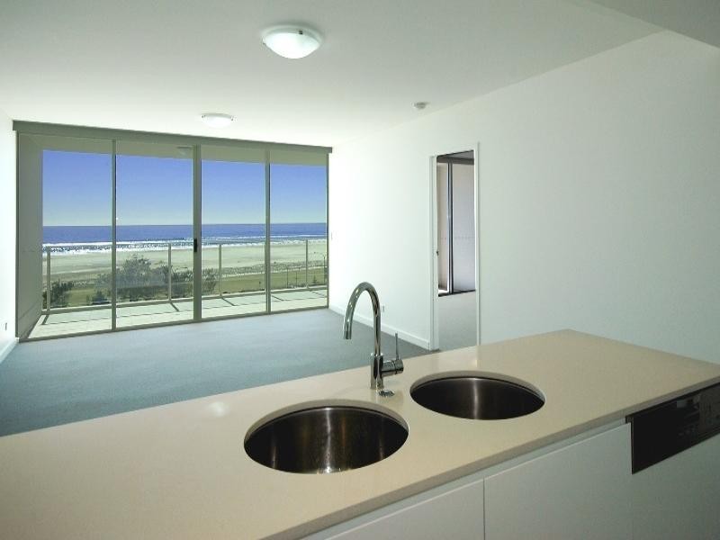 406/2 Creek Street, Kirra QLD 4225