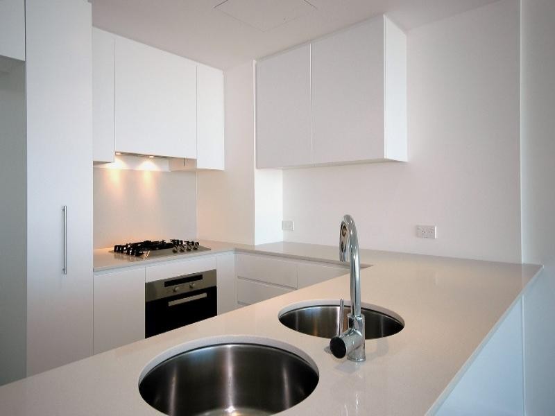 406/2 Creek Street, Kirra QLD 4225