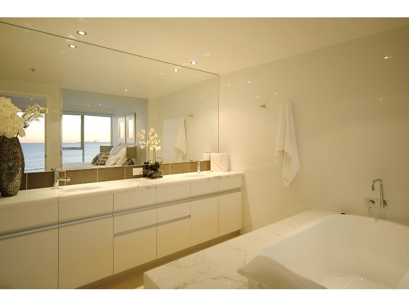 Coolangatta QLD 4225