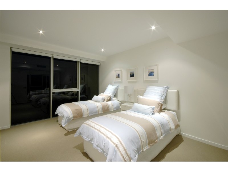 Coolangatta QLD 4225