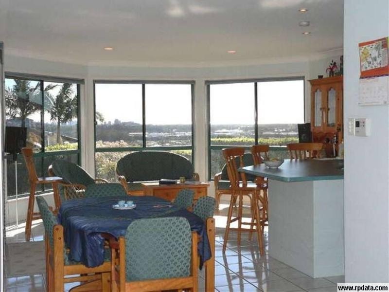 17 Oakland Parade, Banora Point NSW 2486