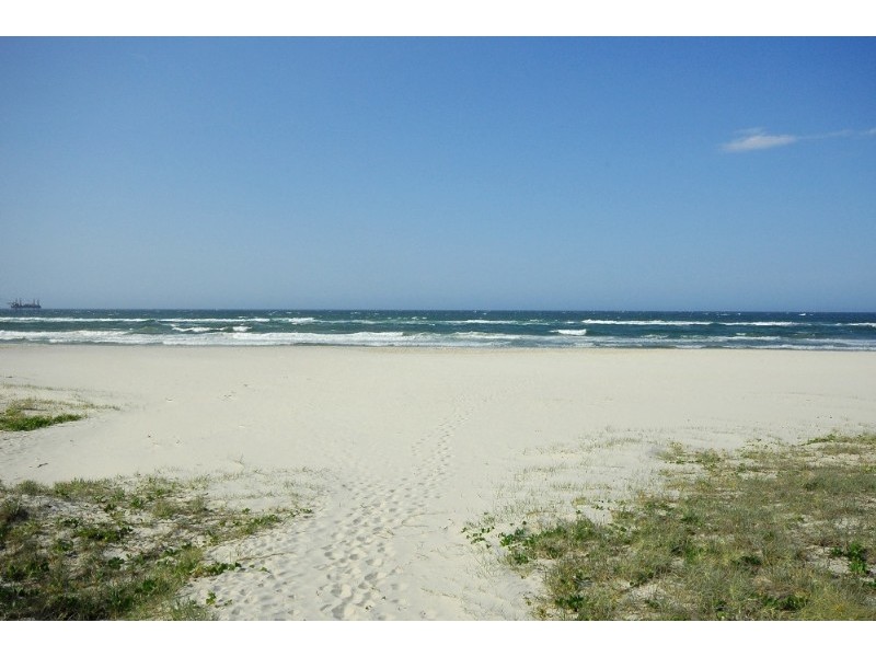 24/147 Golden Four Drive, Bilinga QLD 4225