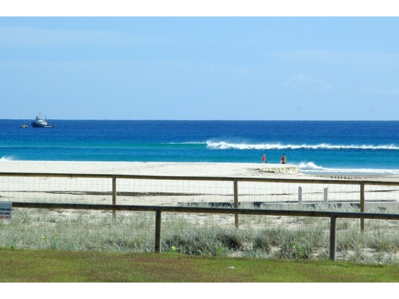 24/147 Golden Four Drive, Bilinga QLD 4225