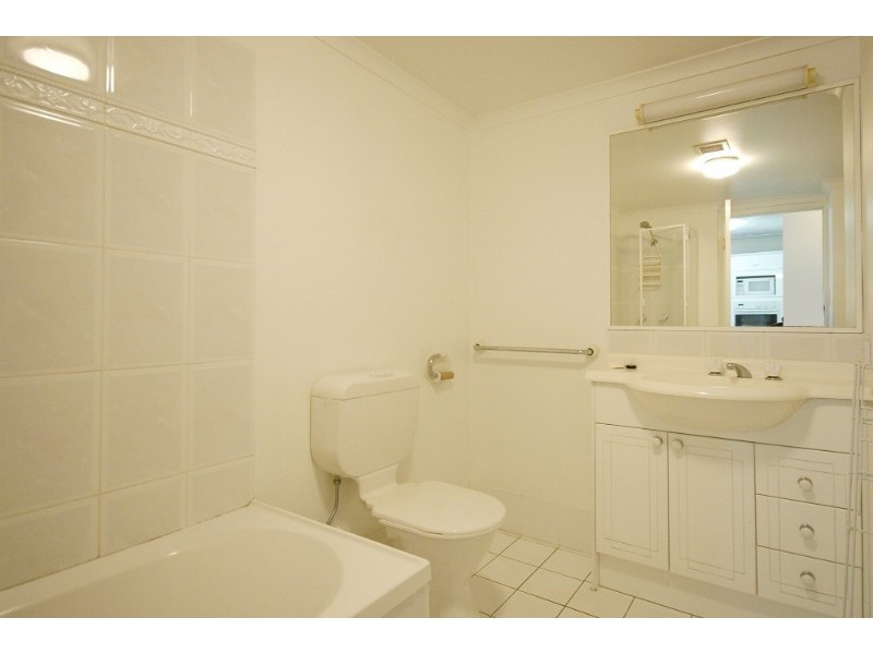 24/147 Golden Four Drive, Bilinga QLD 4225