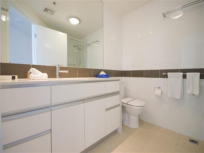 601/110 Marine Parade, Coolangatta QLD 4225