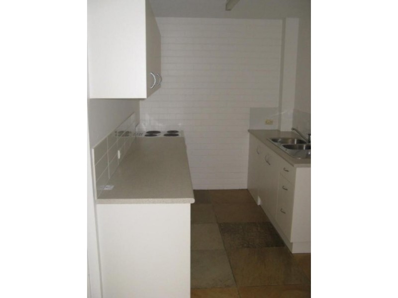 2/28 Miles Street, Kirra QLD 4225