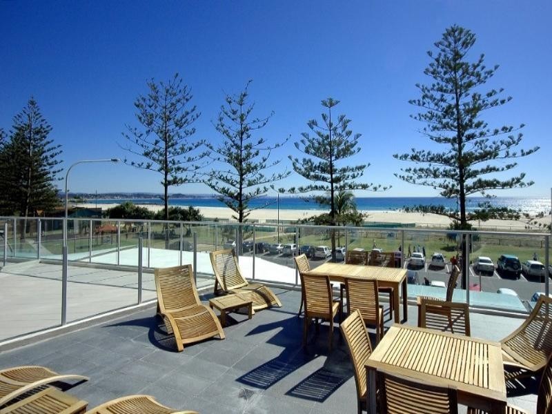 Coolangatta QLD 4225