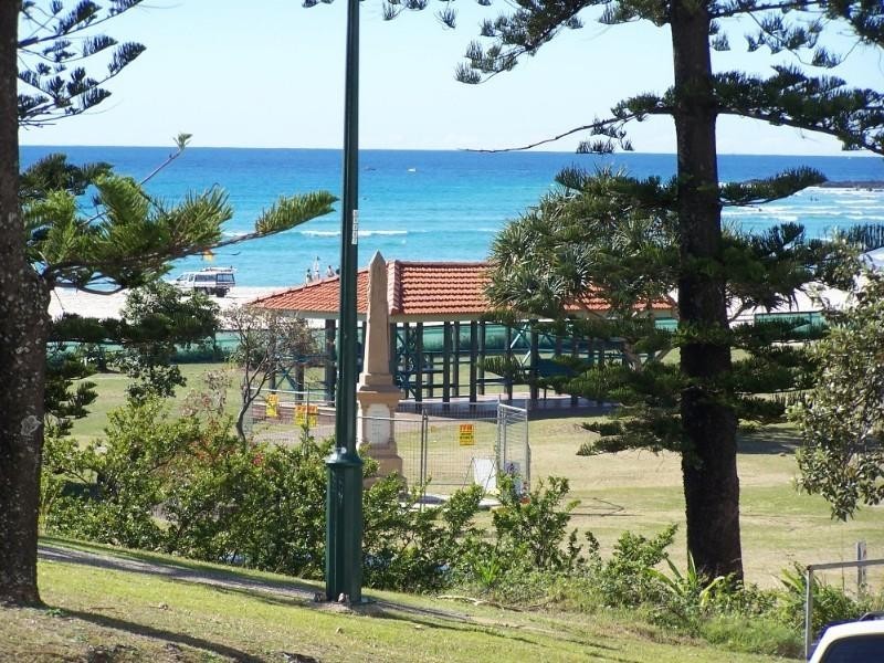 204/3 Mclean Street, Coolangatta QLD 4225