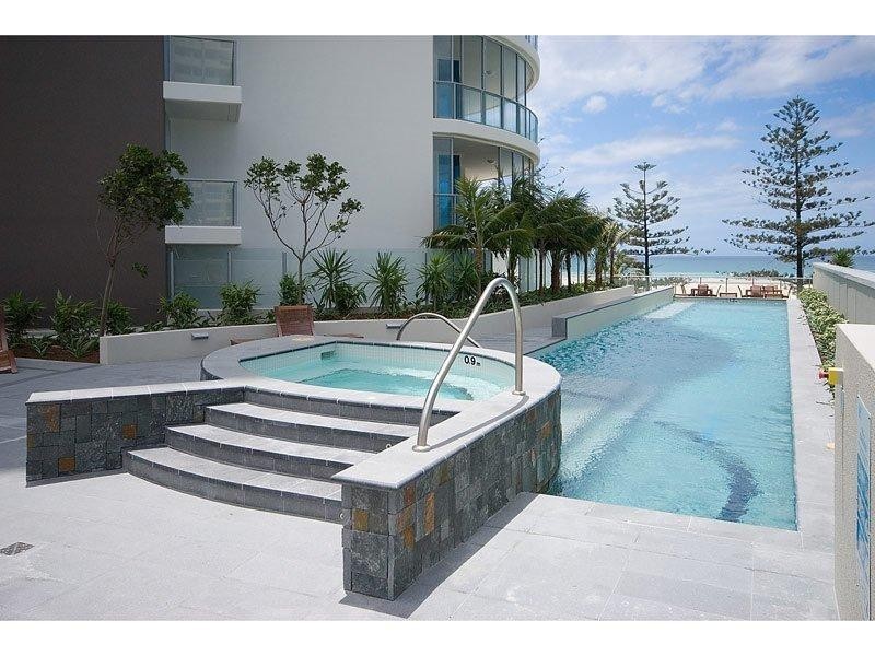 Coolangatta QLD 4225