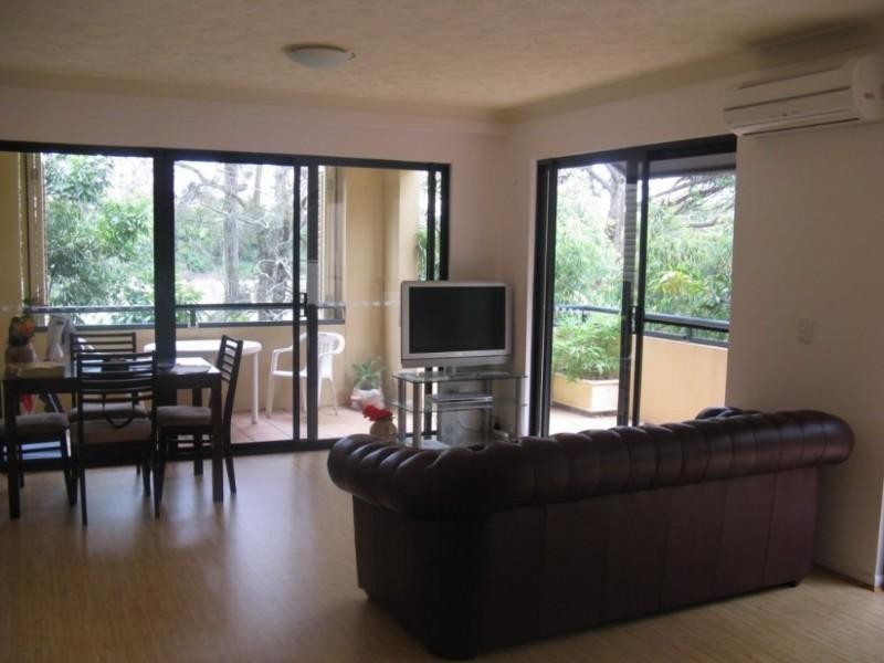 2/33 Dixon Street, Coolangatta QLD 4225