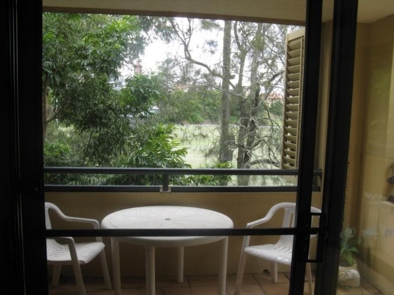 2/33 Dixon Street, Coolangatta QLD 4225