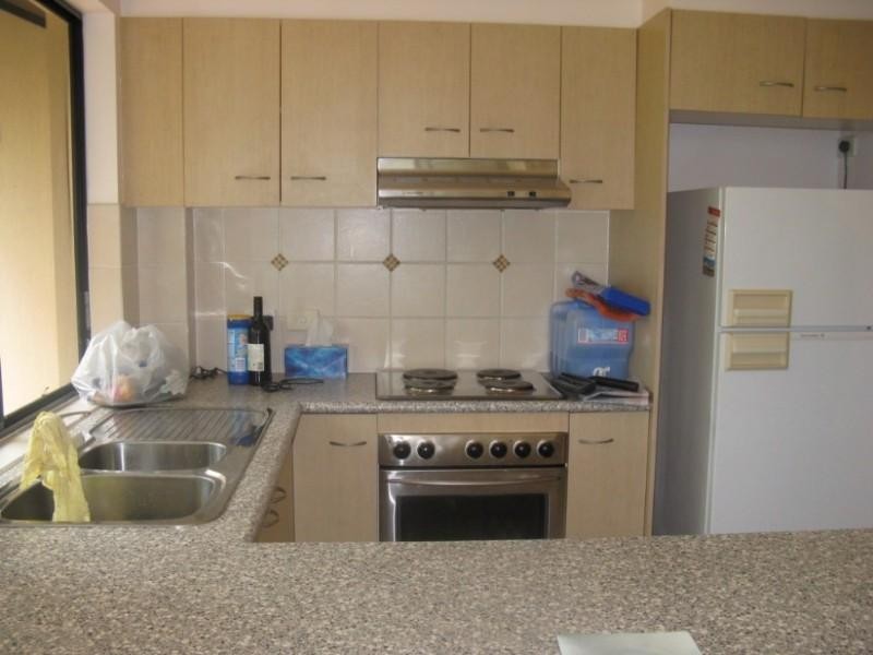 2/33 Dixon Street, Coolangatta QLD 4225