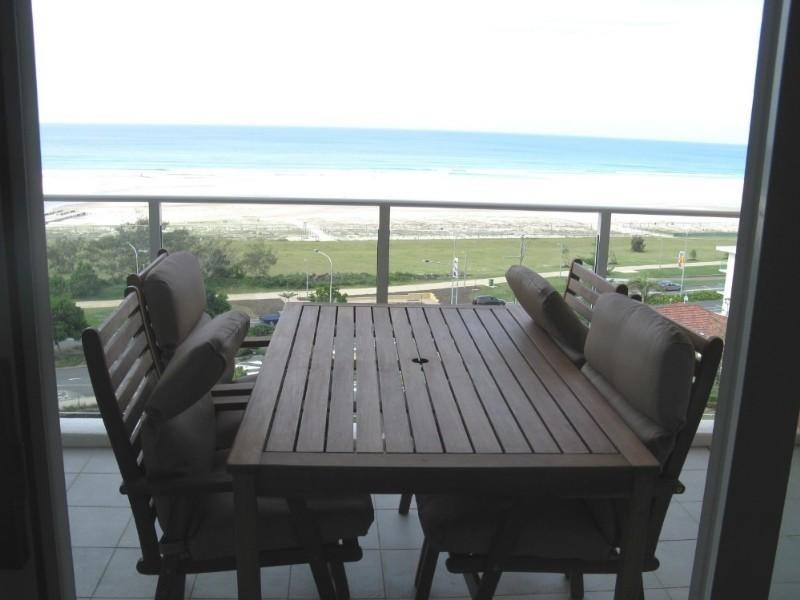 609/2 Creek Street, Coolangatta QLD 4225