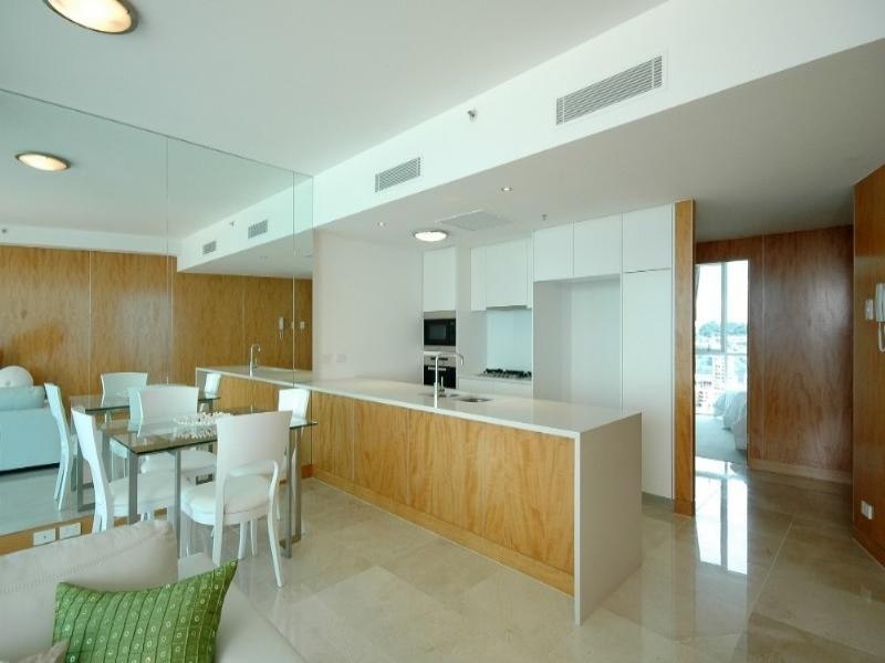 Coolangatta QLD 4225