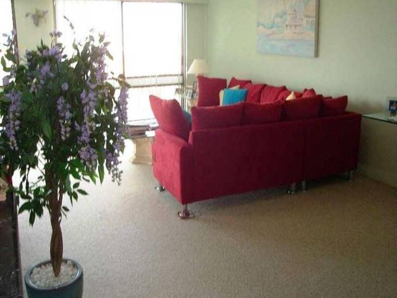 6/17 Rutledge Street, Coolangatta QLD 4225