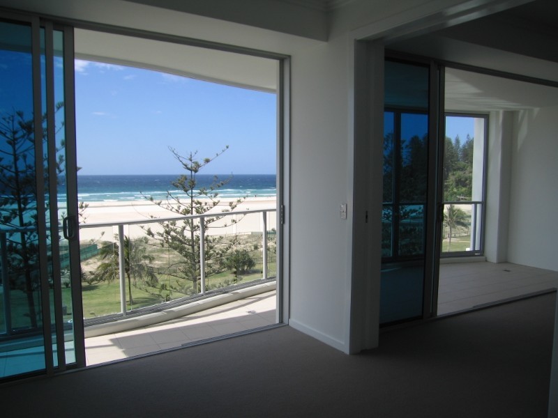 Coolangatta QLD 4225