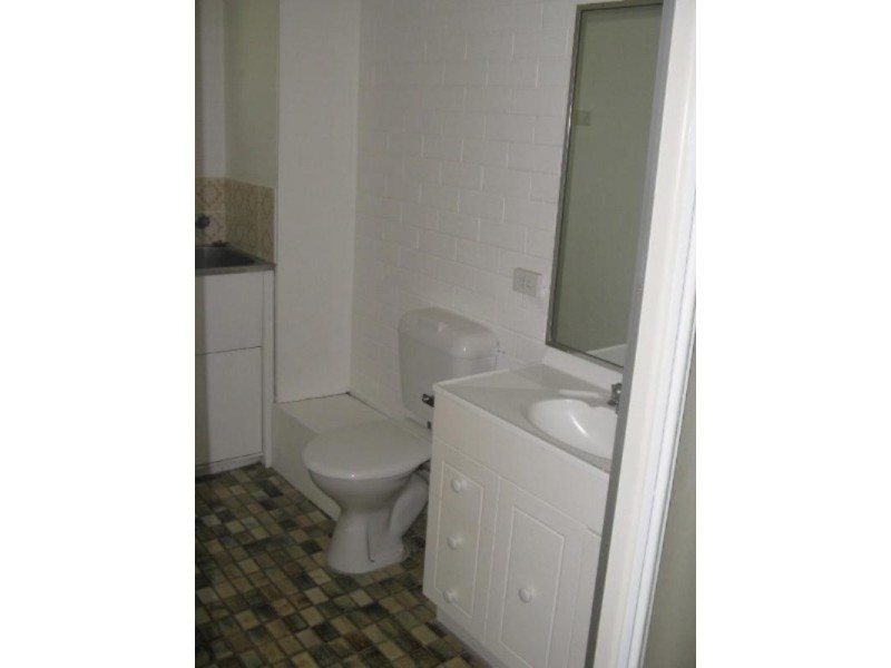 2/28 Miles Street, Kirra QLD 4225