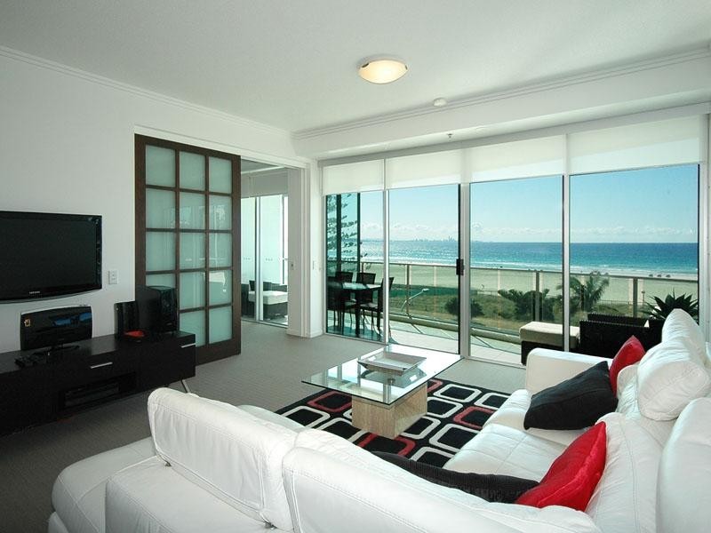 Coolangatta QLD 4225