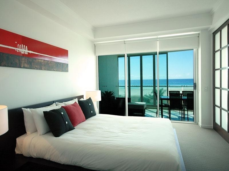 Coolangatta QLD 4225