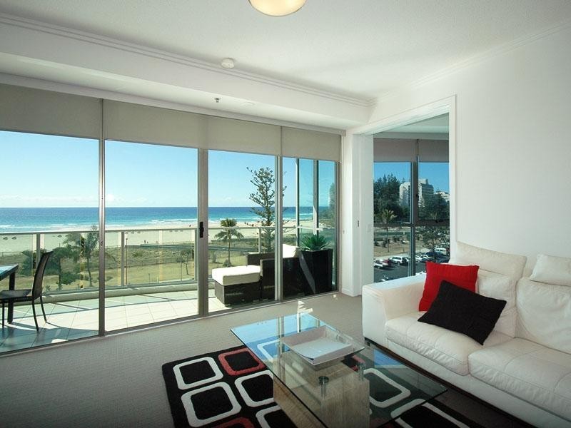 Coolangatta QLD 4225