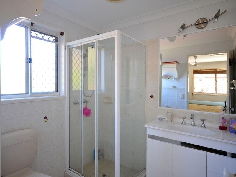 17 Muirfield Place, Banora Point NSW 2486