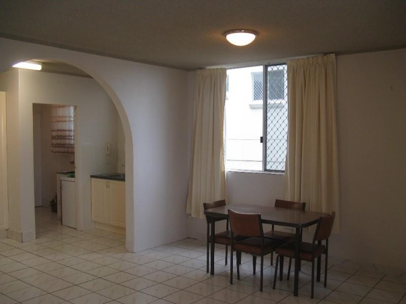 2/8 Musgrave Street, Kirra QLD 4225