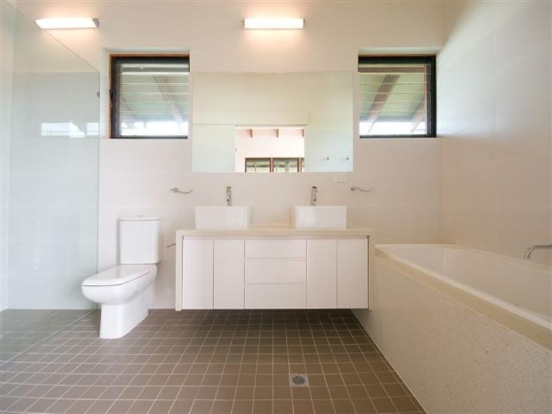 10A Marine Parade, Fingal Head NSW 2487