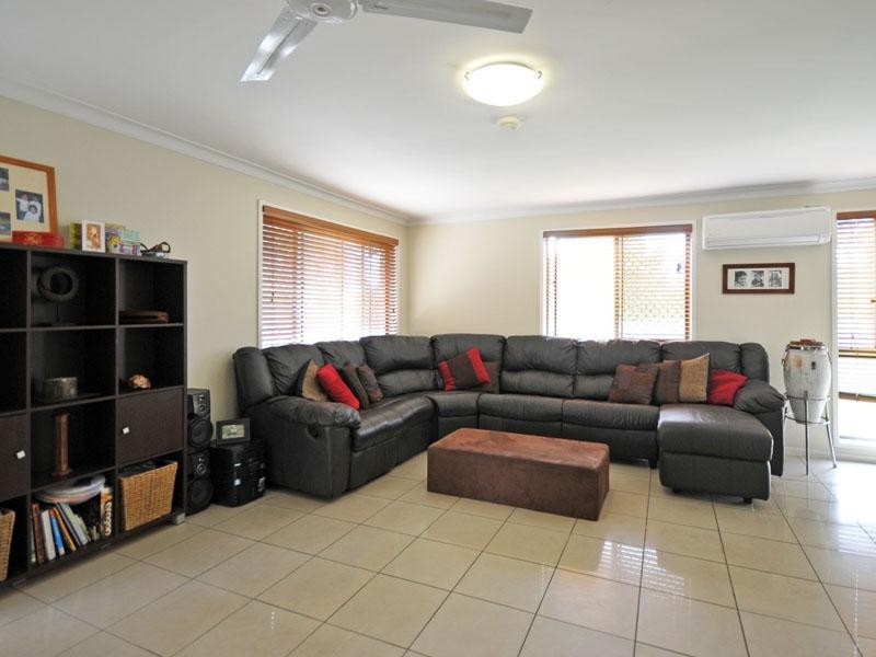 5 Barberry Court, Palm Beach QLD 4221