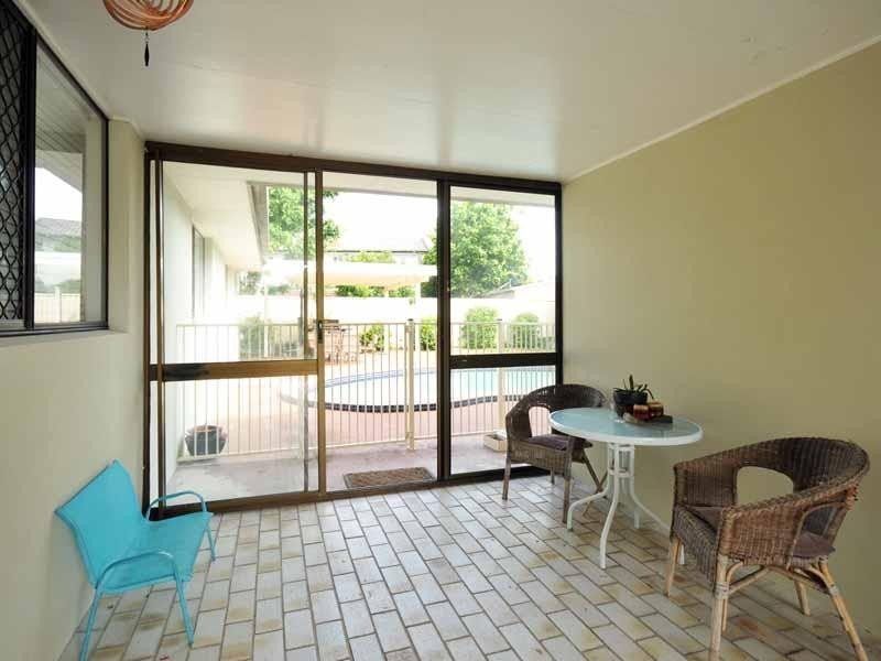 5 Barberry Court, Palm Beach QLD 4221