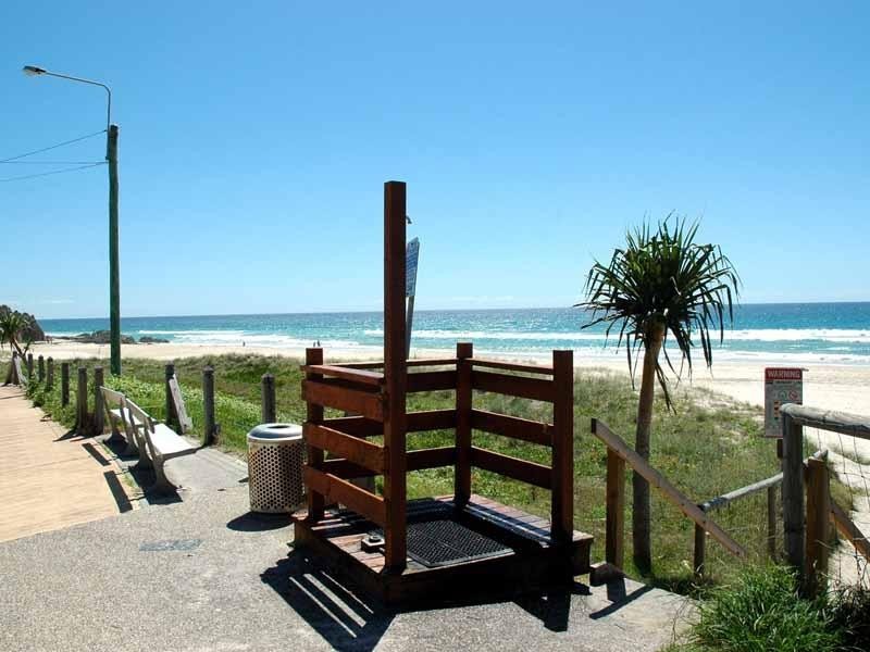 1/37 Atkin Street, Tugun QLD 4224