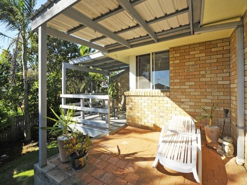 2/85 Lochlomond Drive, Banora Point NSW 2486