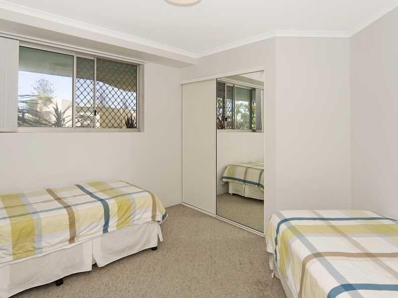 3/70 Marine Parade, Coolangatta QLD 4225