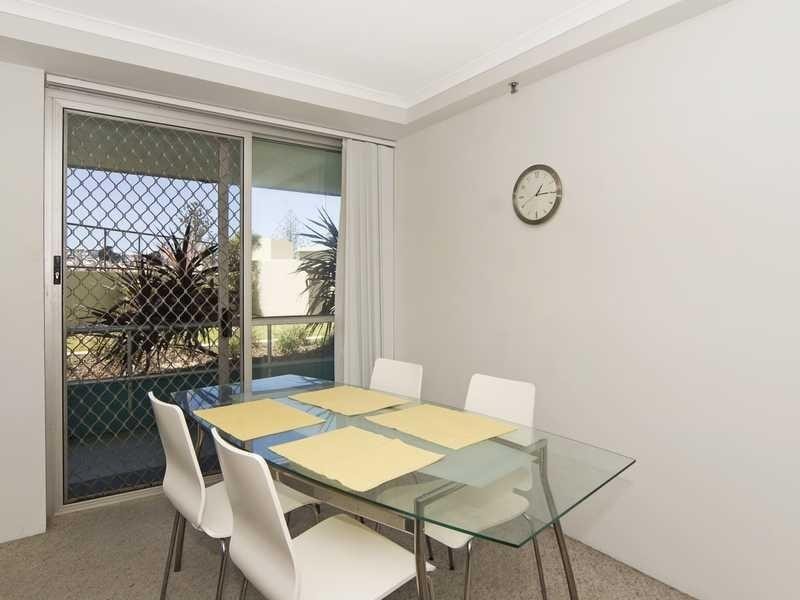 3/70 Marine Parade, Coolangatta QLD 4225