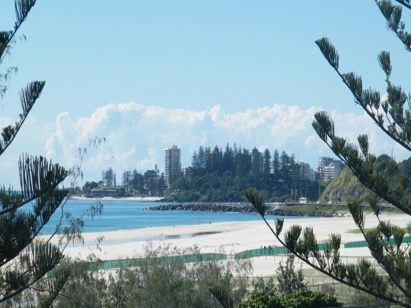 9/20 Pacific Parade, Bilinga QLD 4225