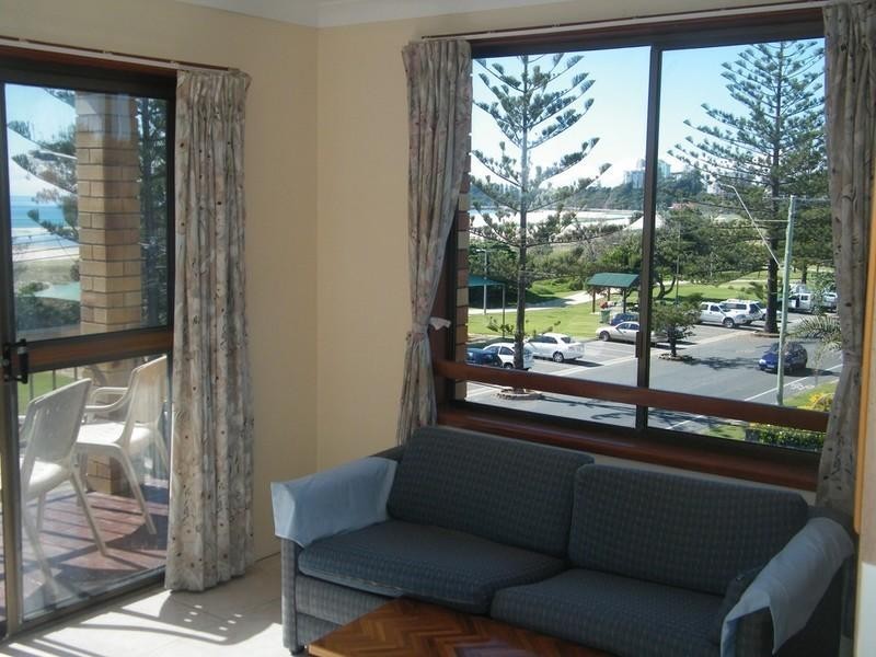 9/20 Pacific Parade, Bilinga QLD 4225