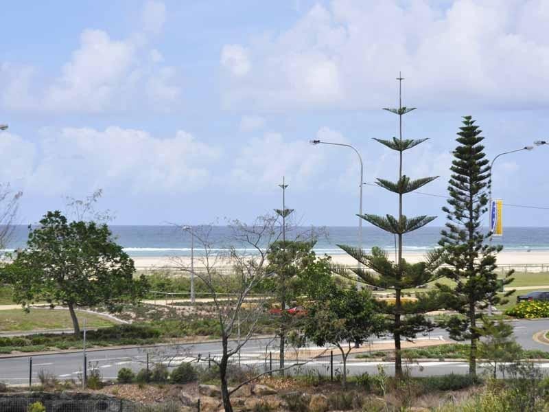 Lot 8/2 Creek Street, Kirra QLD 4225
