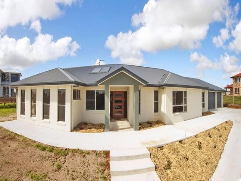 32 Sunnycrest Drive, Terranora NSW 2486