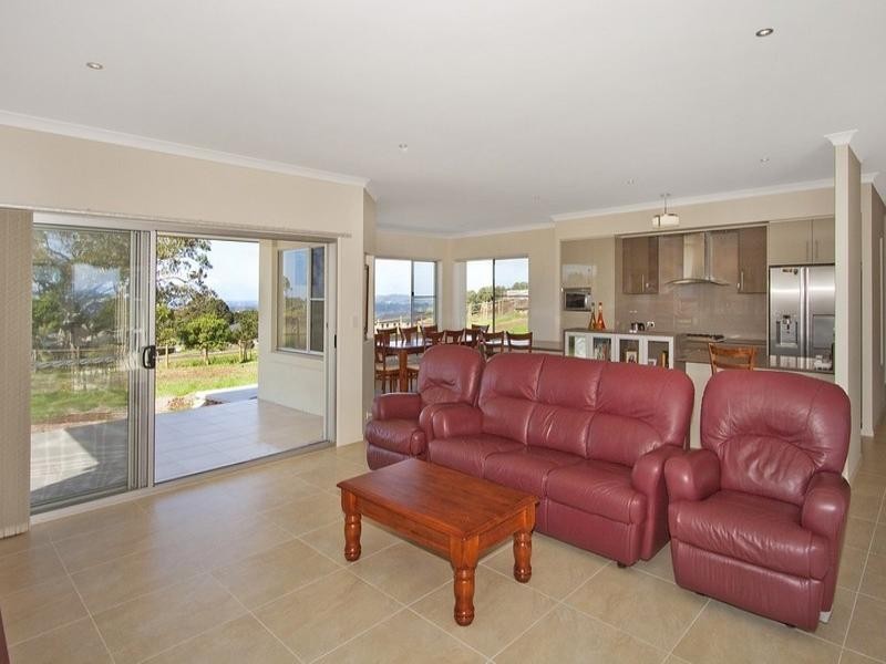 32 Sunnycrest Drive, Terranora NSW 2486